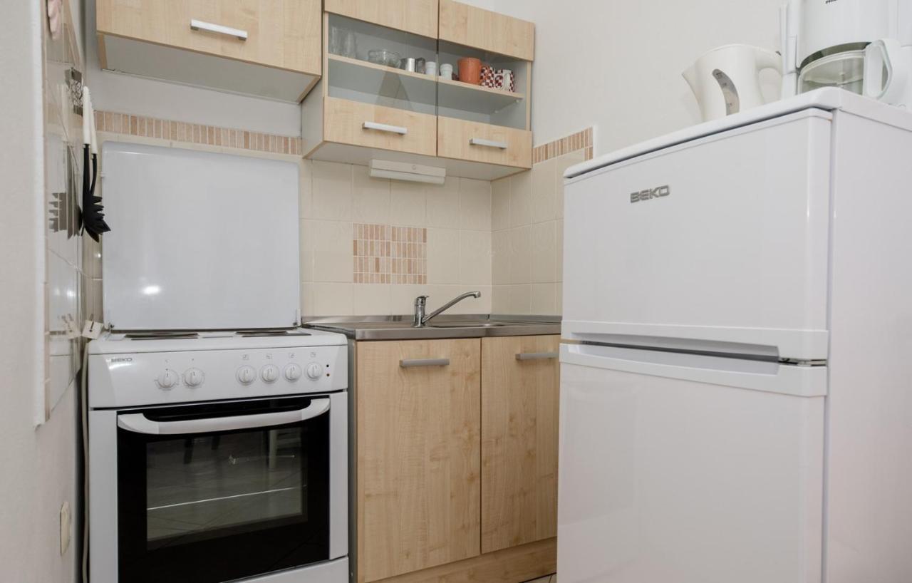 Apartments Makaus Supetarska Draga Rom bilde