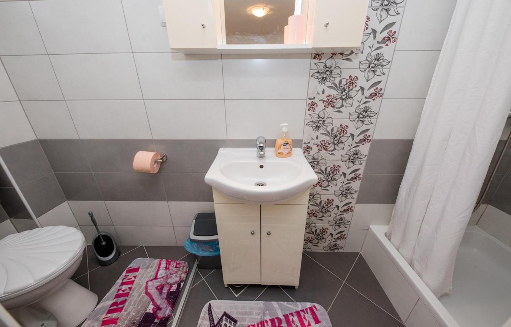 Apartments Makaus Supetarska Draga Rom bilde